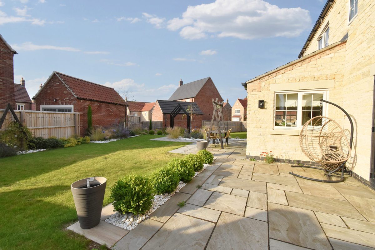 show home back of house garden