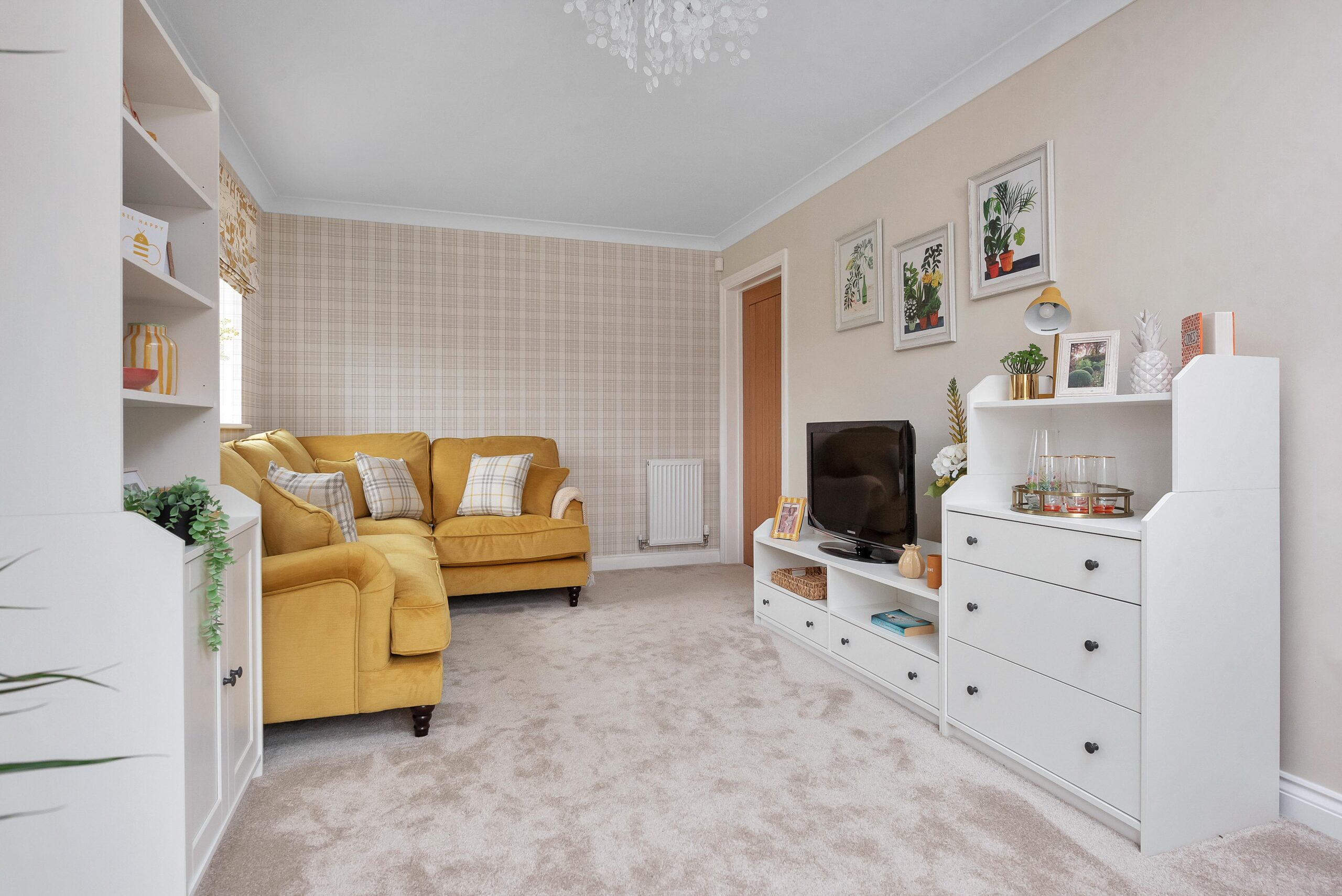 Lounge Show Home Hawks Chase Welton