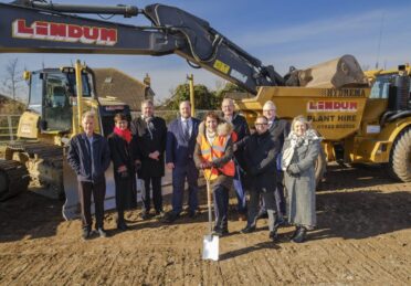 Lindum Construction PR Image MP Digging Mablethorpe