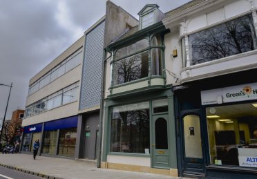 Lincoln Shop Fronts Refurbished by Lindum