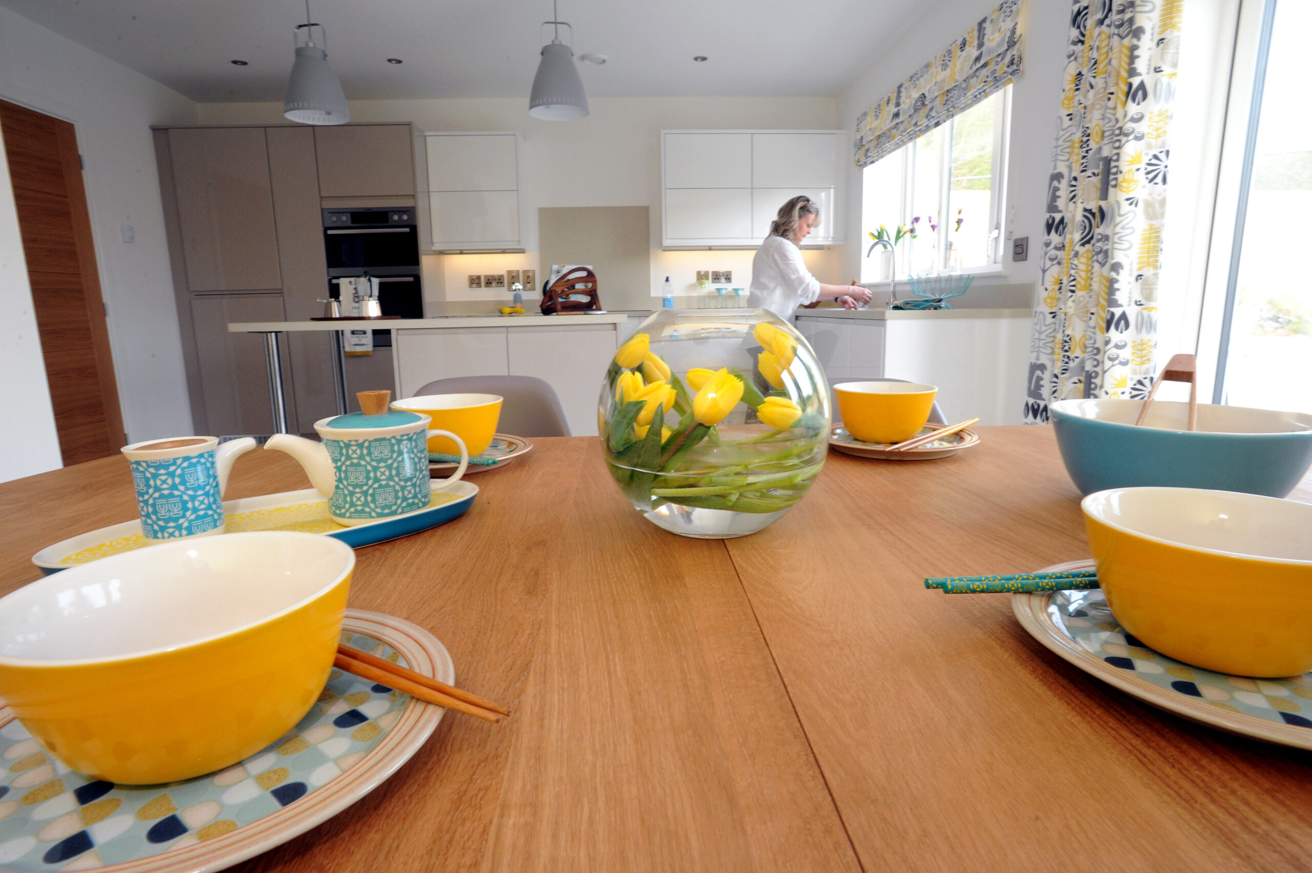 Lifestyle image woman kitchen