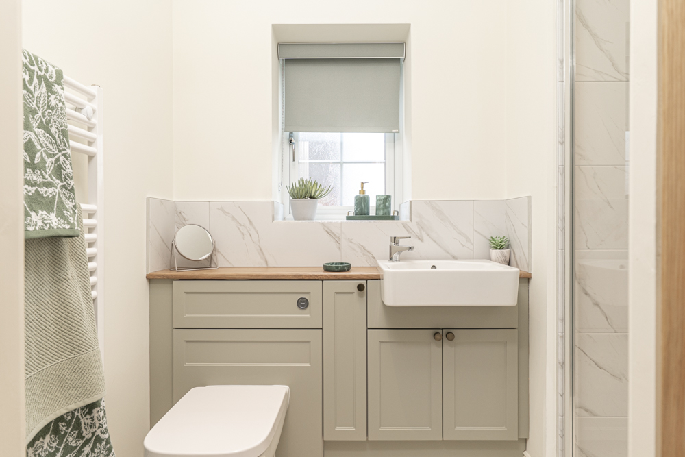 Heath View Show Home ensuite