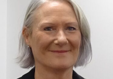 Sales Adviser Carol